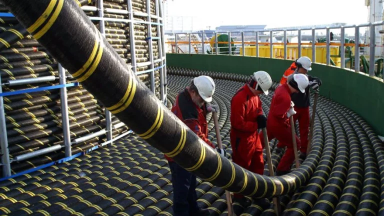 Aviso a los navegantes por trabajos en fibra 贸ptica submarina