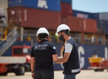 Otra vez, triangulaci贸n, subfacturaci贸n y evasi贸n fiscal