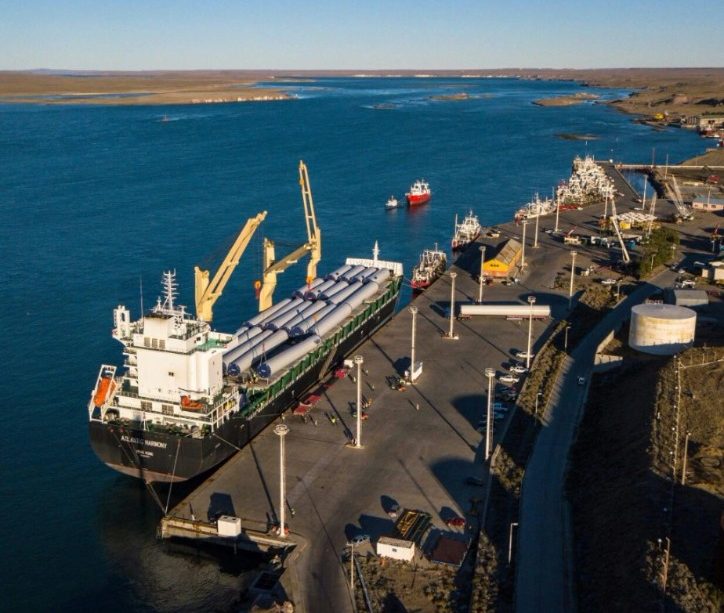 Puerto Deseado. Malestar por estibadores, naviera podría mudar actividades a Puerto Madryn