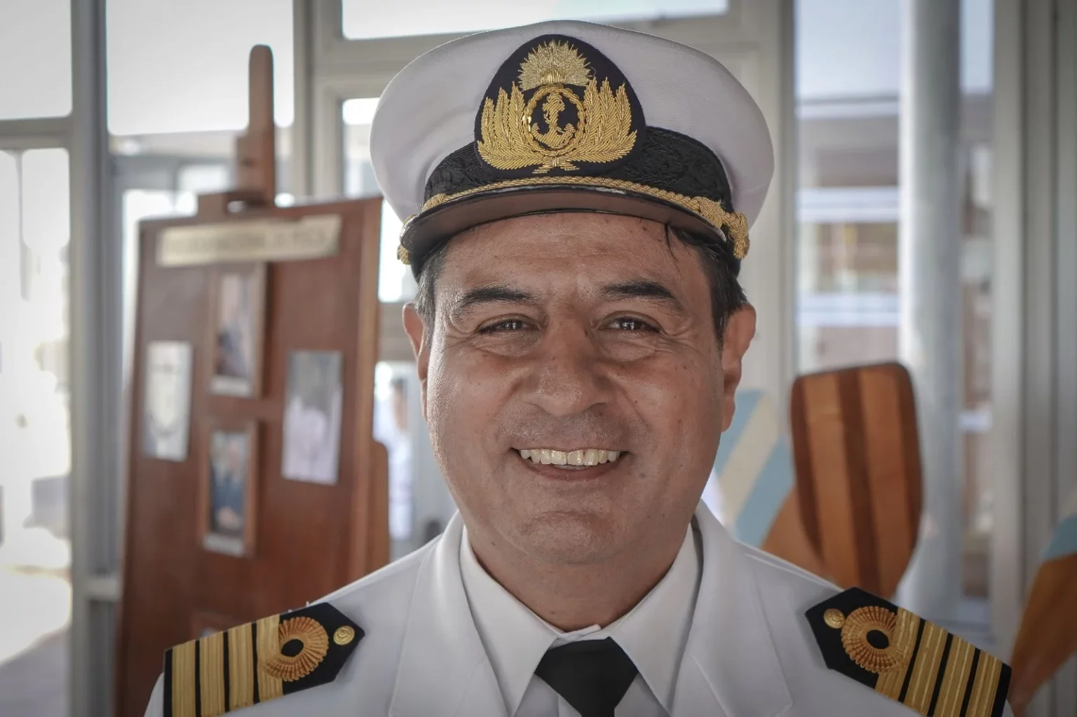 Recambio de autoridades en la Escuela Nacional de Pesca Luis Piedra Buena