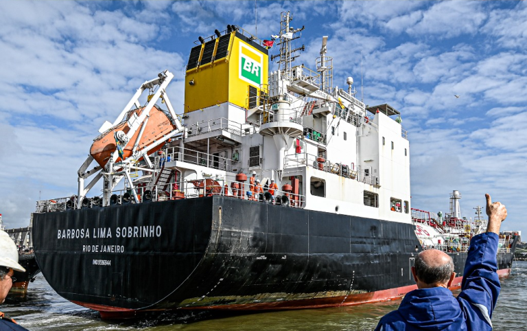 SPI Astilleros, repar贸 un buque tanque brasile帽o de gran porte