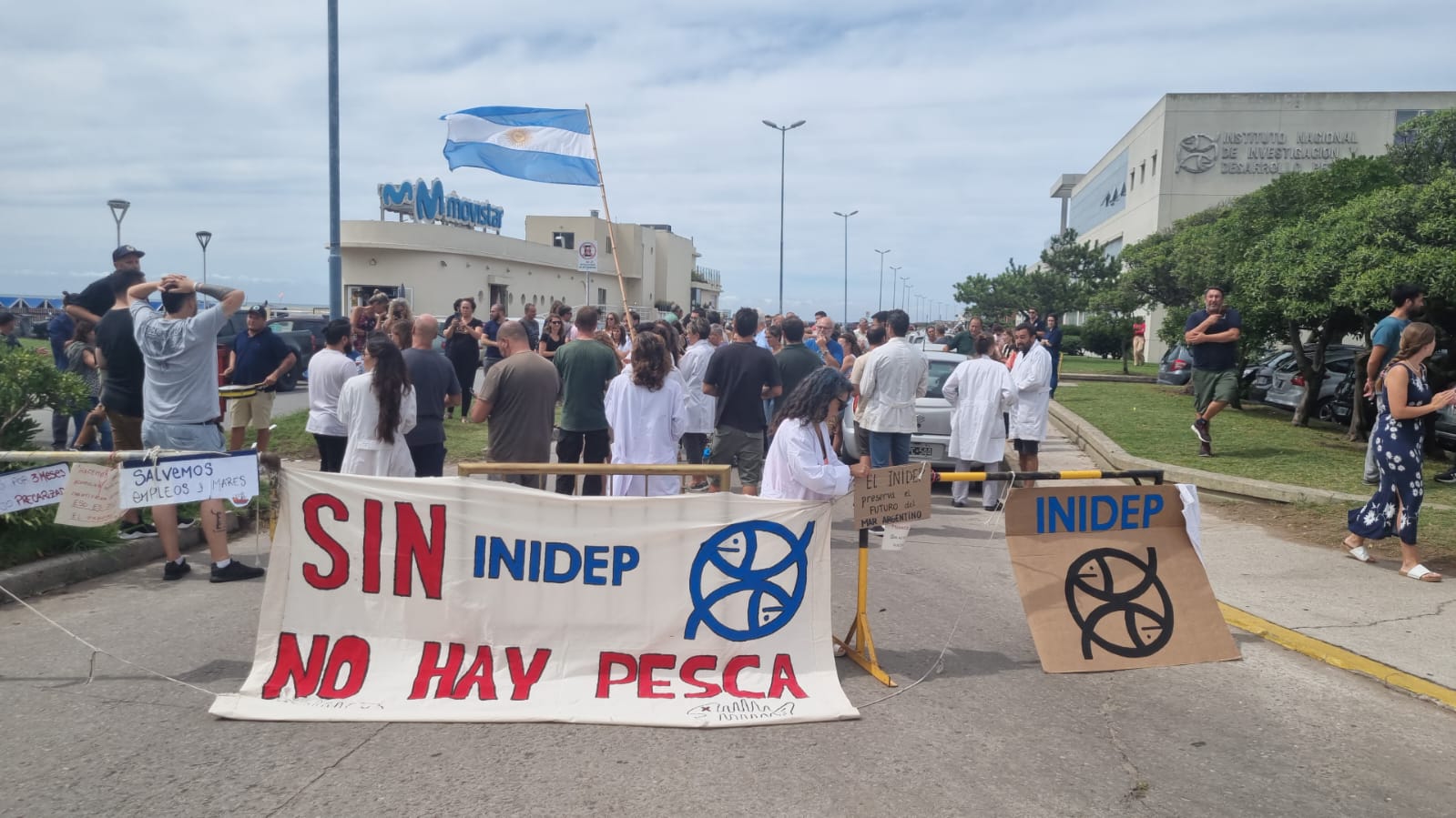 Fuerte reclamo de trabajadores del INIDEP en Mar del Plata