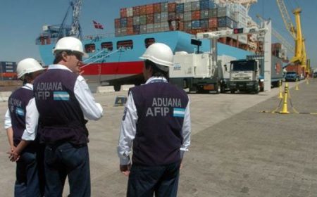Aduana, retoman inspecciones en terminales portuarias