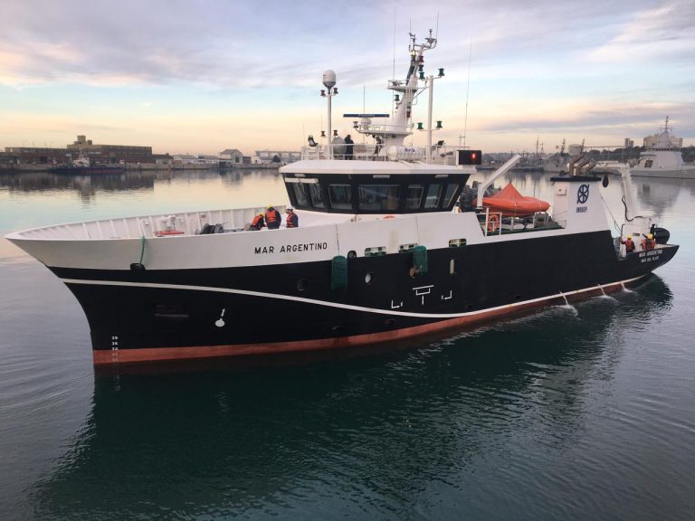 Zarp贸 el BIP Mar Argentino para realizar una nueva campa帽a de investigaci贸n de condrictios