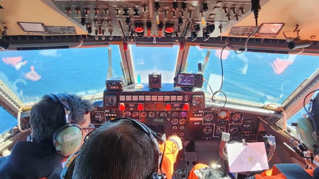 La Prefectura Naval Argentina realiza patrullajes aéreos para proteger los espacios marÃtimos argentinos