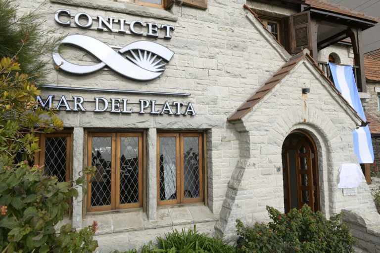 Presentan en Mar del Plata proyecto internacional sobre Inteligencia Artificial y comercio marÃtimo