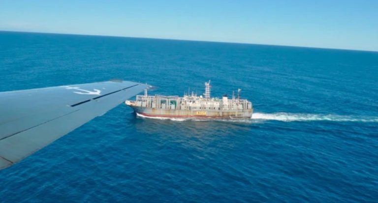 La Armada Argentina controla a la flota pesquera china. Un operativo exitoso para proteger los recursos naturales del paÃs