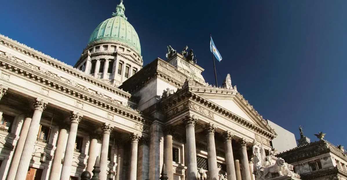 El Gobierno envió al Congreso el paquete fiscal: incluye Ganancias, Bienes Personales, Monotributo y blanqueo de capitales