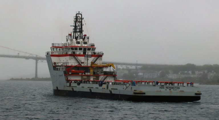 Explotaci贸n Offshore. Lleg贸 el Hos Remington, quien asistir谩 al perforador Valaris 17