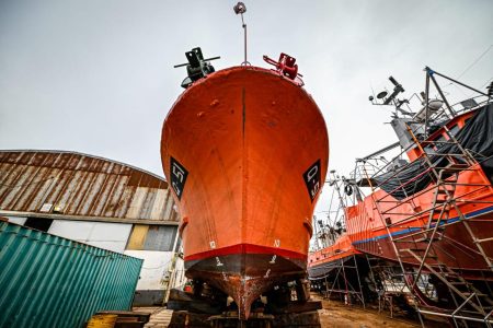 Tareas de mantenimiento concluidas: El ARA Luisito listo para capacitar futuros cuadros de la pesca