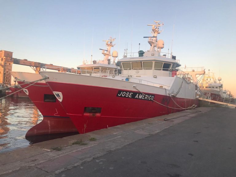 Desde ayer, el SIMAPE paraliza la zarpada de algunos buques