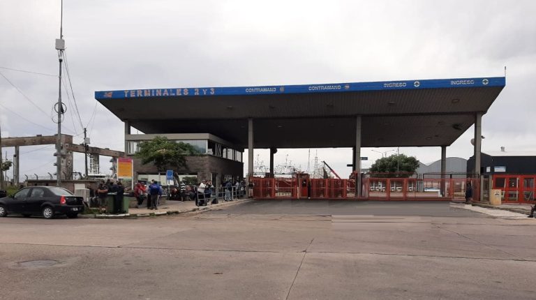 Llaman a licitaci贸n por reparaci贸n integral del techo en Terminales 2 y 3 del Puerto de Mar del Plata