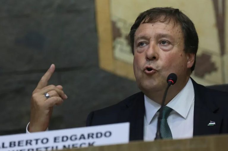 Consejo Federal Pesquero. Sesi贸n semanal, Acta Nro. 9/2024. Otorgan 3500 toneladas de langostino a la Reserva Social de R铆o Negro