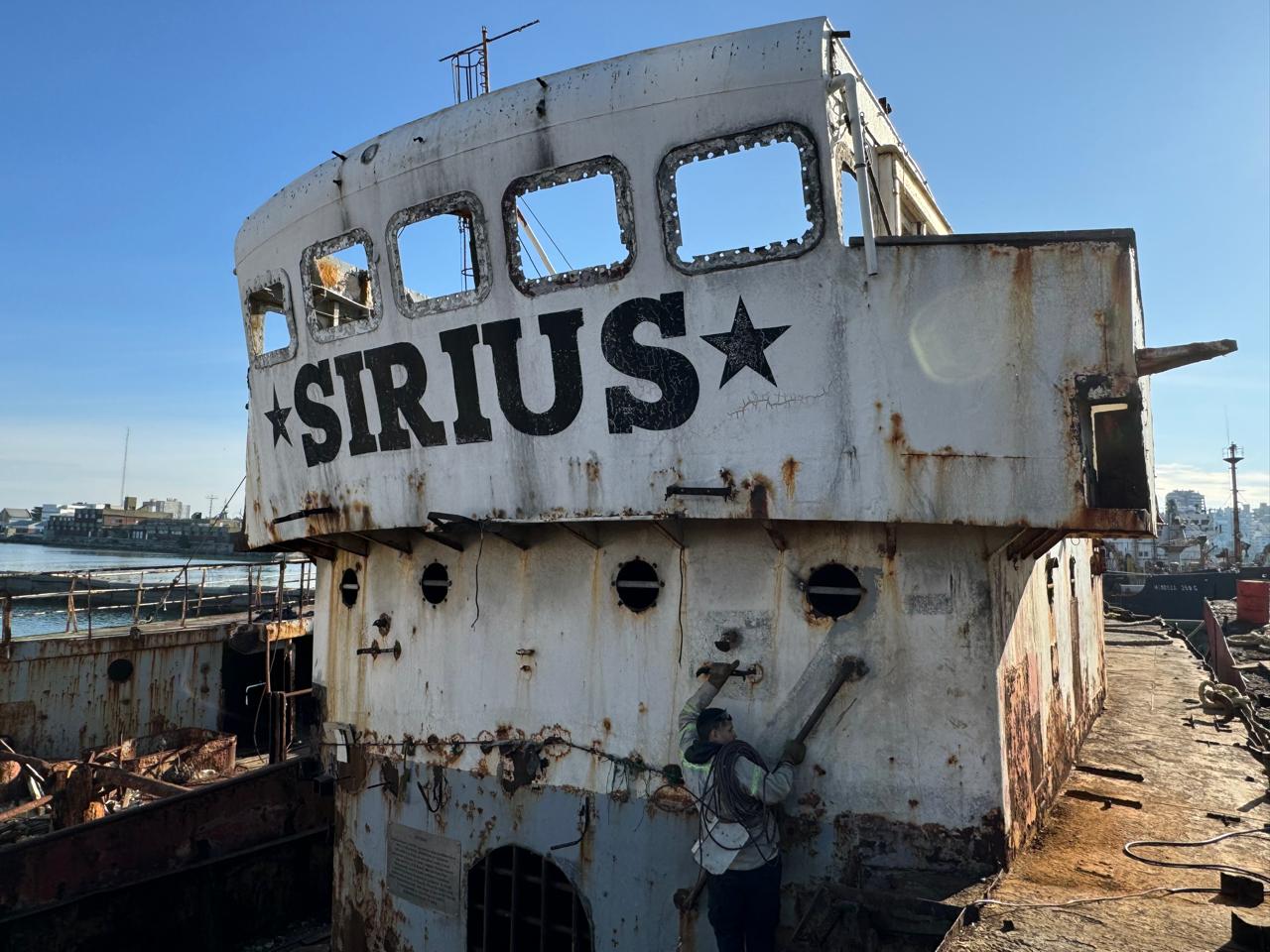 Se reprogramó el hundimiento del Buque «Sirius» en el Parque Submarino Cristo Rey