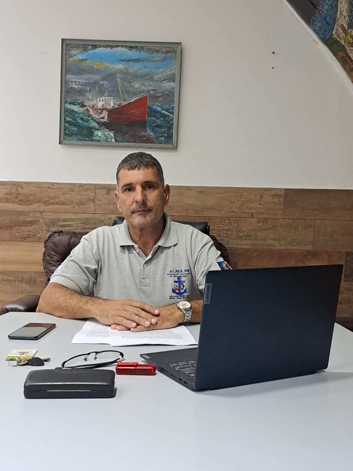 Acuerdo laboral entre el SIMAPE y la Asociación de Embarcaciones de Pesca Costera y Fresquera