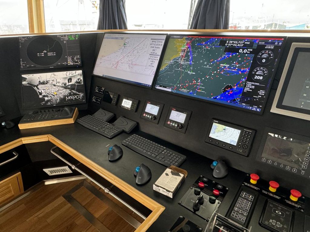 Acuerdo entre CEPA y Capitanes para reactivar la flota tangonera congeladora