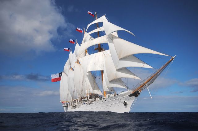 Arribó al puerto de Mar del Plata el Buque Escuela Esmeralda