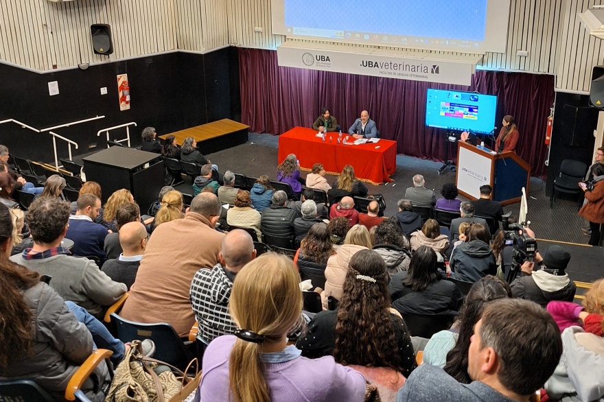 Investigadores del INIDEP presentes en las I Jornadas Latinoamericanas «Una Salud Una Acuicultura» en la UBA