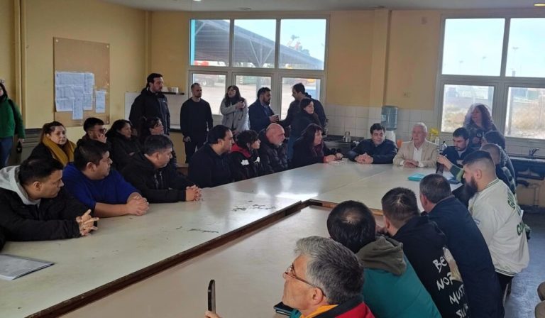 Santa Cruz. Impulsan la actividad público, privada y gremial en Puerto Deseado