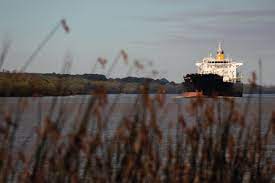 Iniciativa para modernizar el transporte fluvial en Argentina