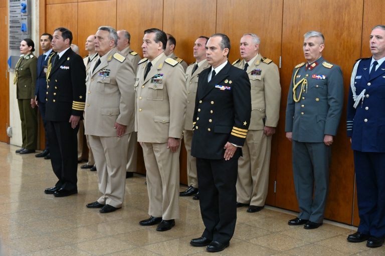 Prefectura Naval Argentina conmemora el 176潞 Aniversario de la DIRECTEMAR de Chile: Ejemplo de cooperaci贸n mar铆tima internacional