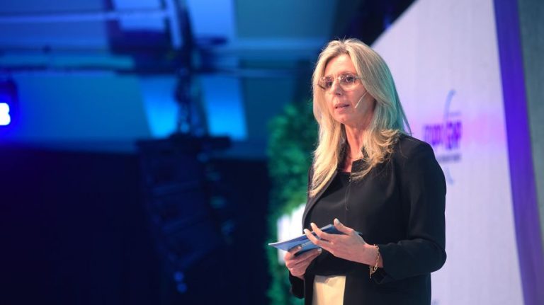 Comenz贸 el 60掳 Coloquio de IDEA con propuestas para el desarrollo del pa铆s