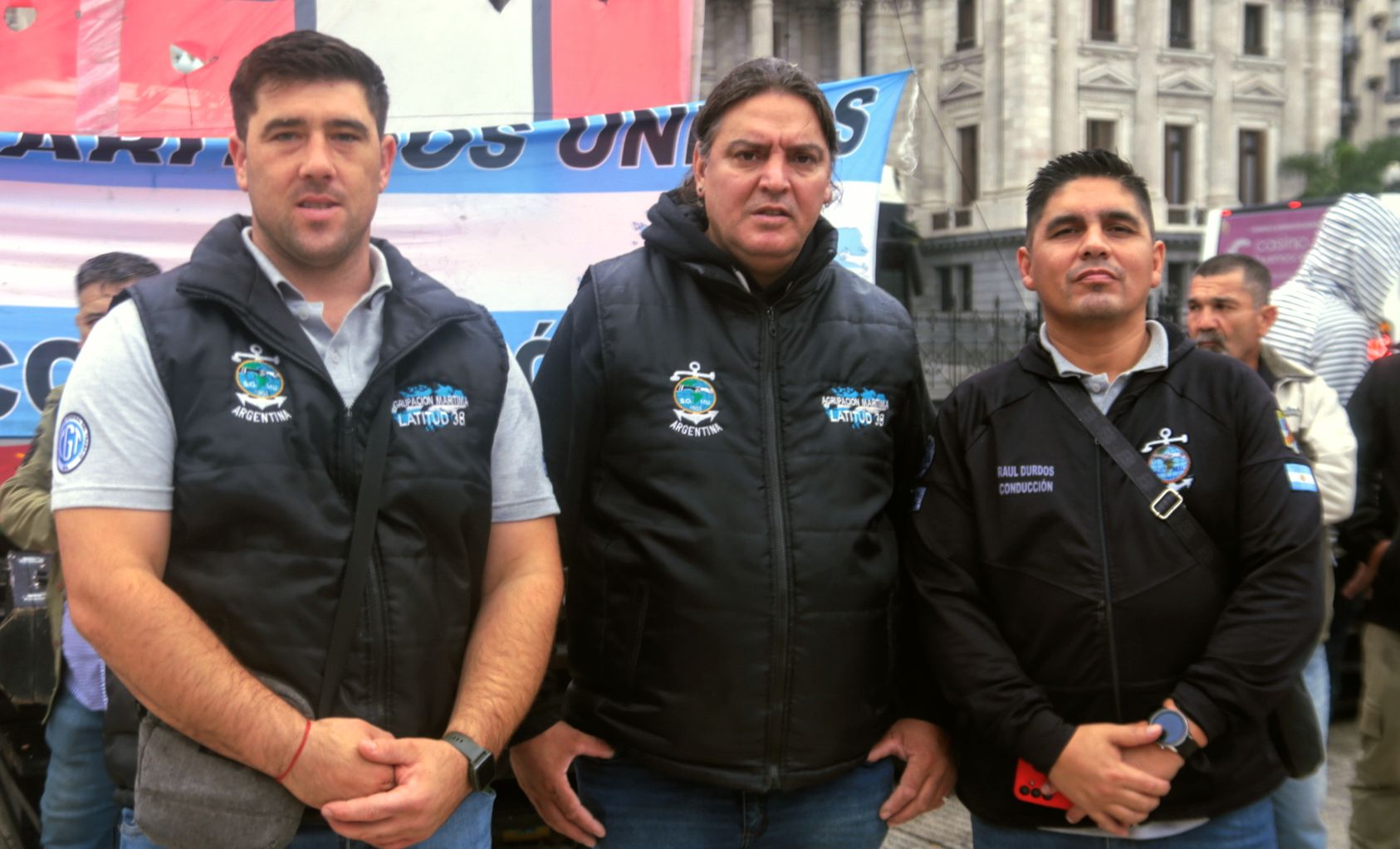 Sindicatos rechazan propuesta salarial de cámaras empresariales y exigen una solución urgente