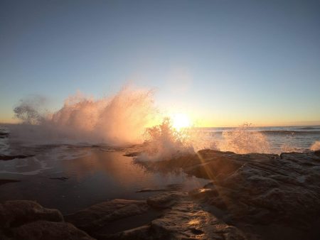 UTN desarrolla sistema pionero en Argentina para generar energ铆a el茅ctrica desde olas en el mar