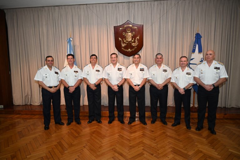 La Prefectura Naval Argentina designa a su nueva Plana Mayor para enfrentar los desafíos futuros