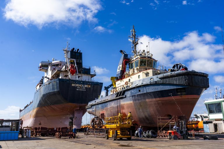 Tandanor, a paso firme, complet贸 reparaciones al tanquero Morholmen