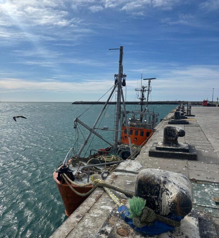 Cr铆tica situaci贸n de la pesca de Chubut: un conflicto que podr铆a redefinir el futuro del sector