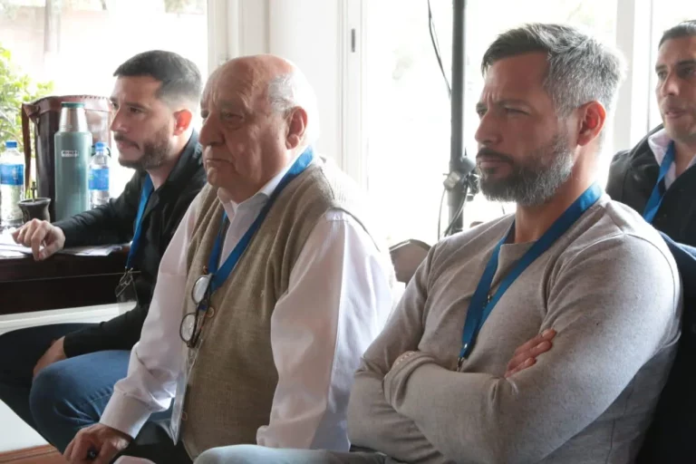 Hist贸rico logro laboral: los marineros de El Calafate reconocidos como trabajadores mar铆timos