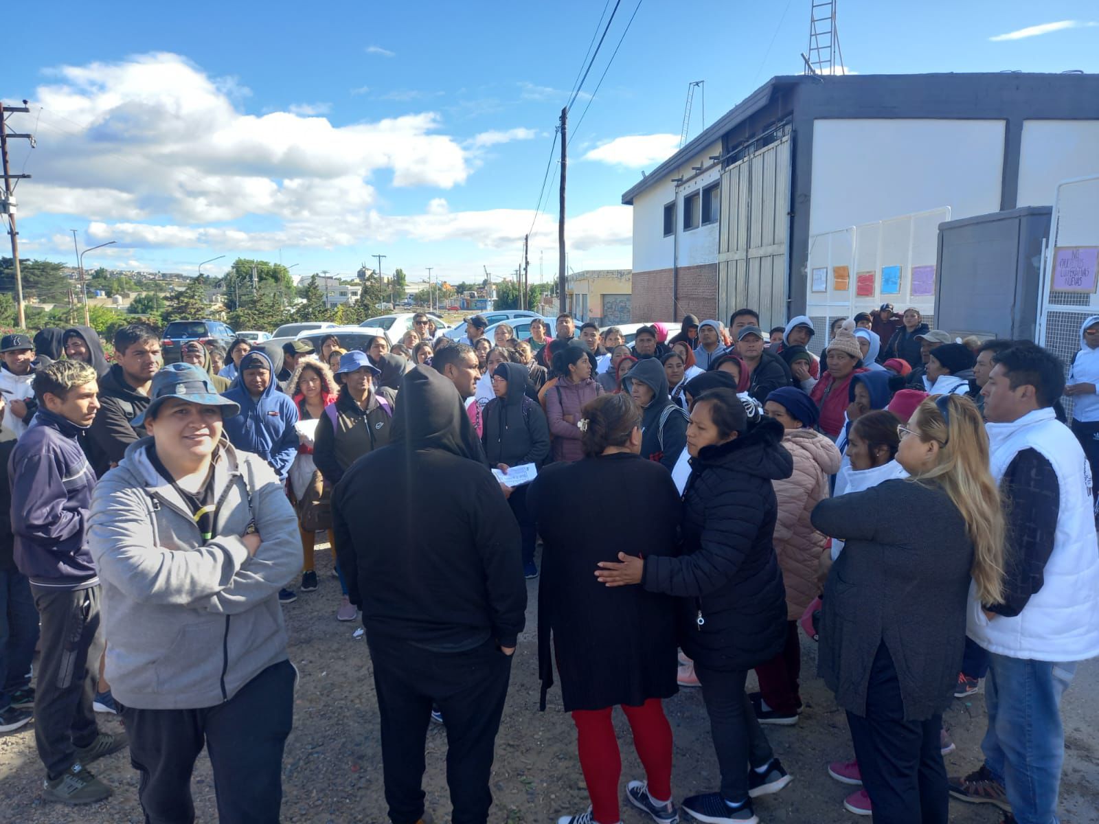 Desalojo en la ex Barillari: Controversia por la falta de orden judicial