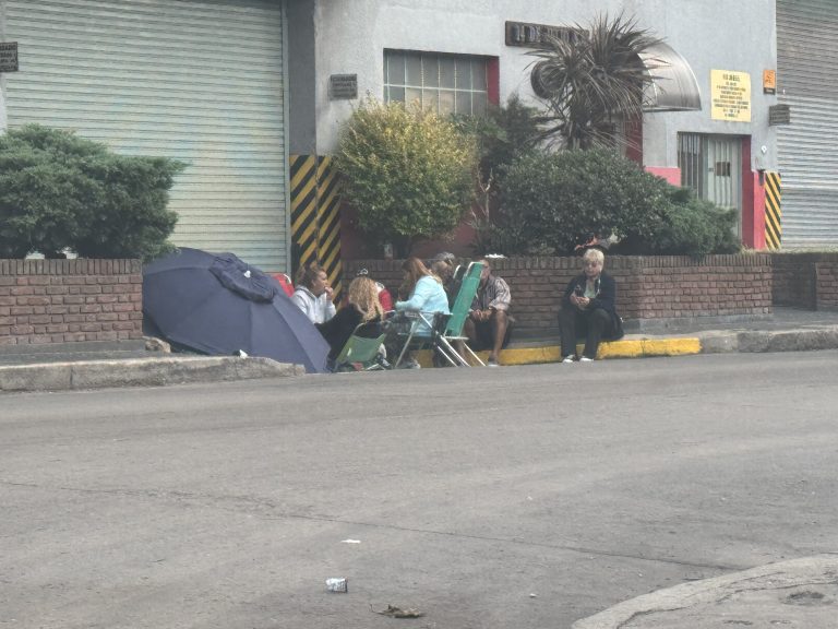 Se suman los conflictos laborales en el puerto: Ahora Pesquera 14 de Julio en problemas