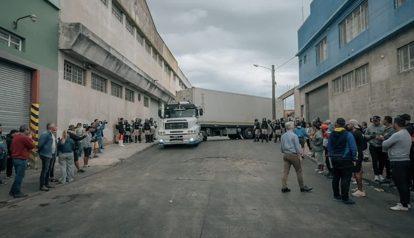 Tensión en el Puerto: Escalada de costos casi termina en enfrentamientos. Se aplicó Ley Antipiquete