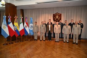 Prefectura dio inicio a un curso internacional para combatir la pesca ilegal