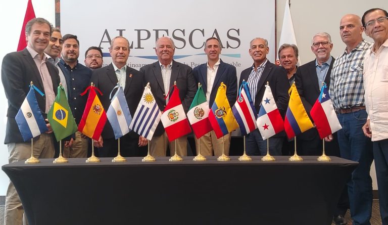 LÃderes pesqueros de América Latina se reúnen en Lima para fortalecer la pesca sostenible