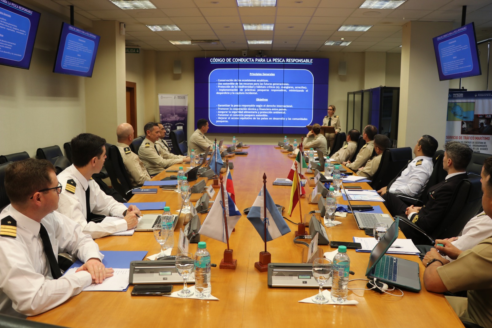 La Prefectura finalizó con éxito el curso internacional contra la pesca ilegal en Mar del Plata