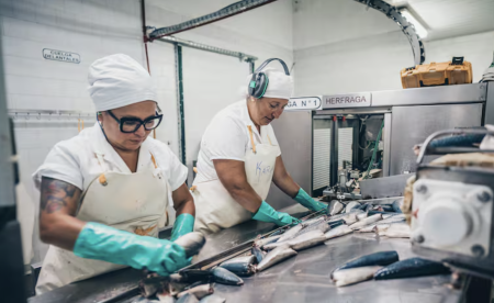 Reconversión forzosa: Marechiare baja sus persianas para dedicarse a la importación