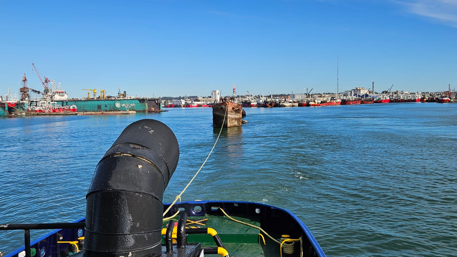 El Ribaz贸n Dorine finalmente fue hundido en el Parque Submarino Cristo Rey tras a帽os de espera y contratiempos