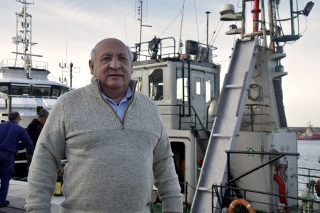 El SOMU denuncia lock-out patronal y exige intervención de las autoridades por la parálisis del sector pesquero