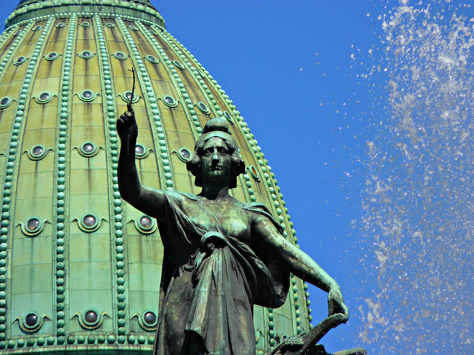 El Ambientalismo y la trazabilidad como pretexto para colonizar el Mar Argentino