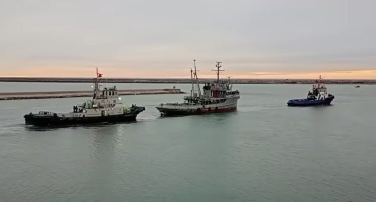 Última travesía del ARA Alférez Sobral: Un guerrero despedido en silencio