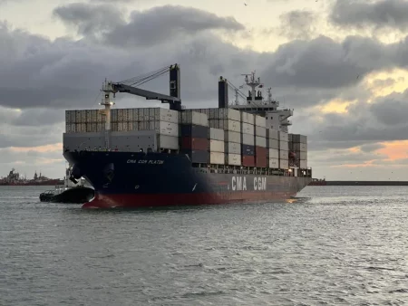 Nuevo r茅gimen de excepci贸n para la Marina Mercante Nacional: Decreto flexibiliza y moderniza la navegaci贸n comercial