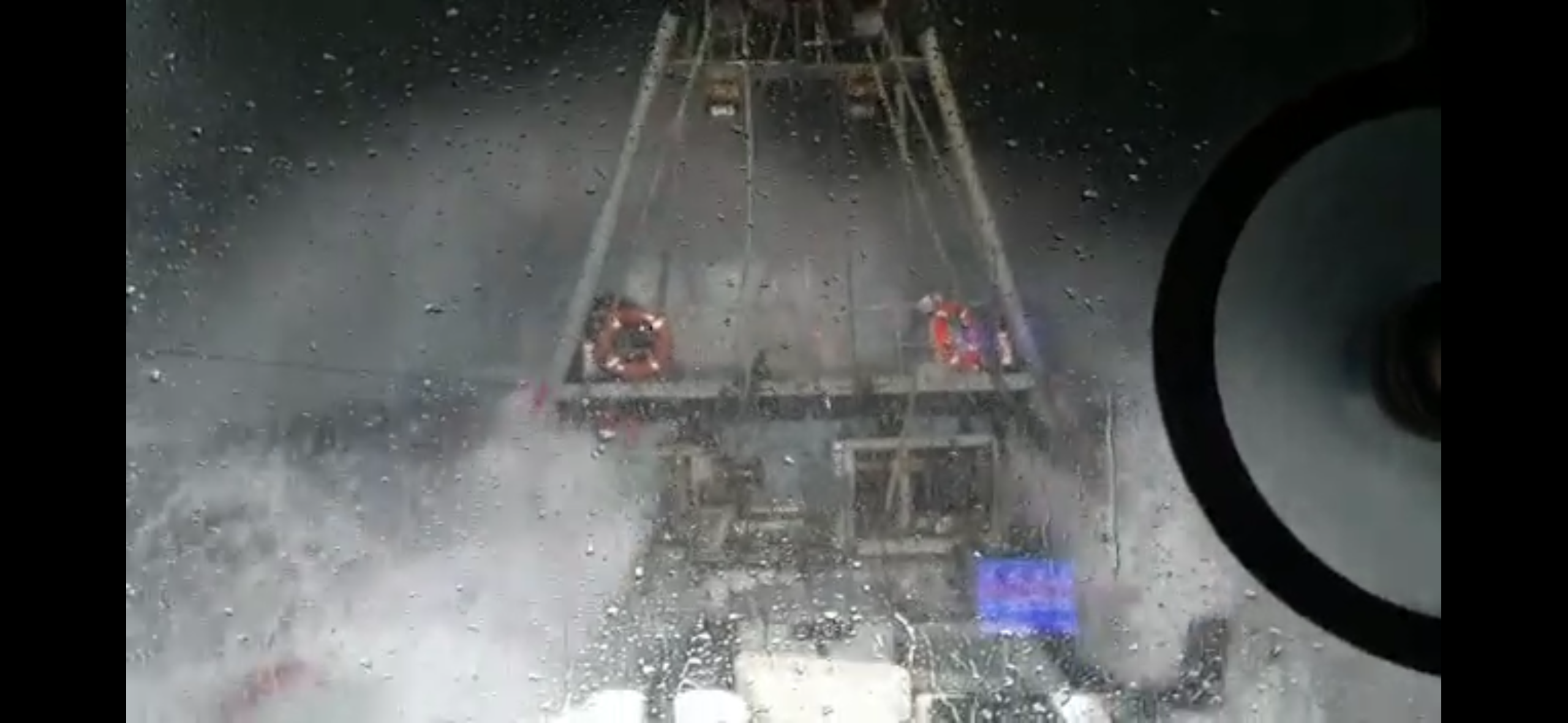 Demoras en la prospección de langostino: Condiciones adversas de mar impiden el inicio