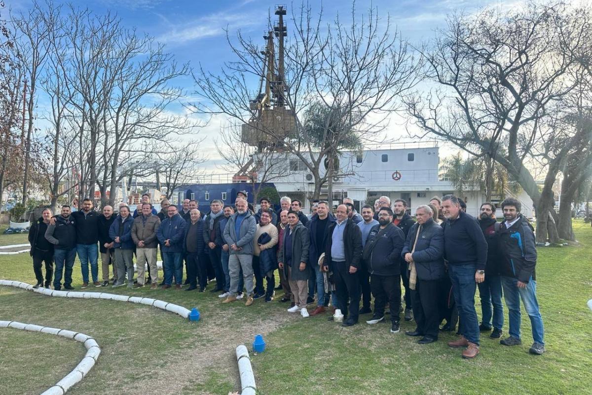 Raúl Durdos fue reelegido al frente de la Federación Sindical Marítima y Fluvial