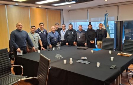 Negociación estancada: Gremios y empresas sin acuerdo