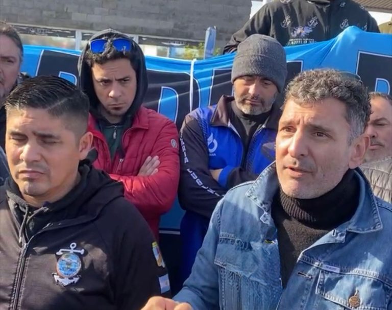 Duro cruce de Trueba y Bravo contra empresarios pesqueros locales