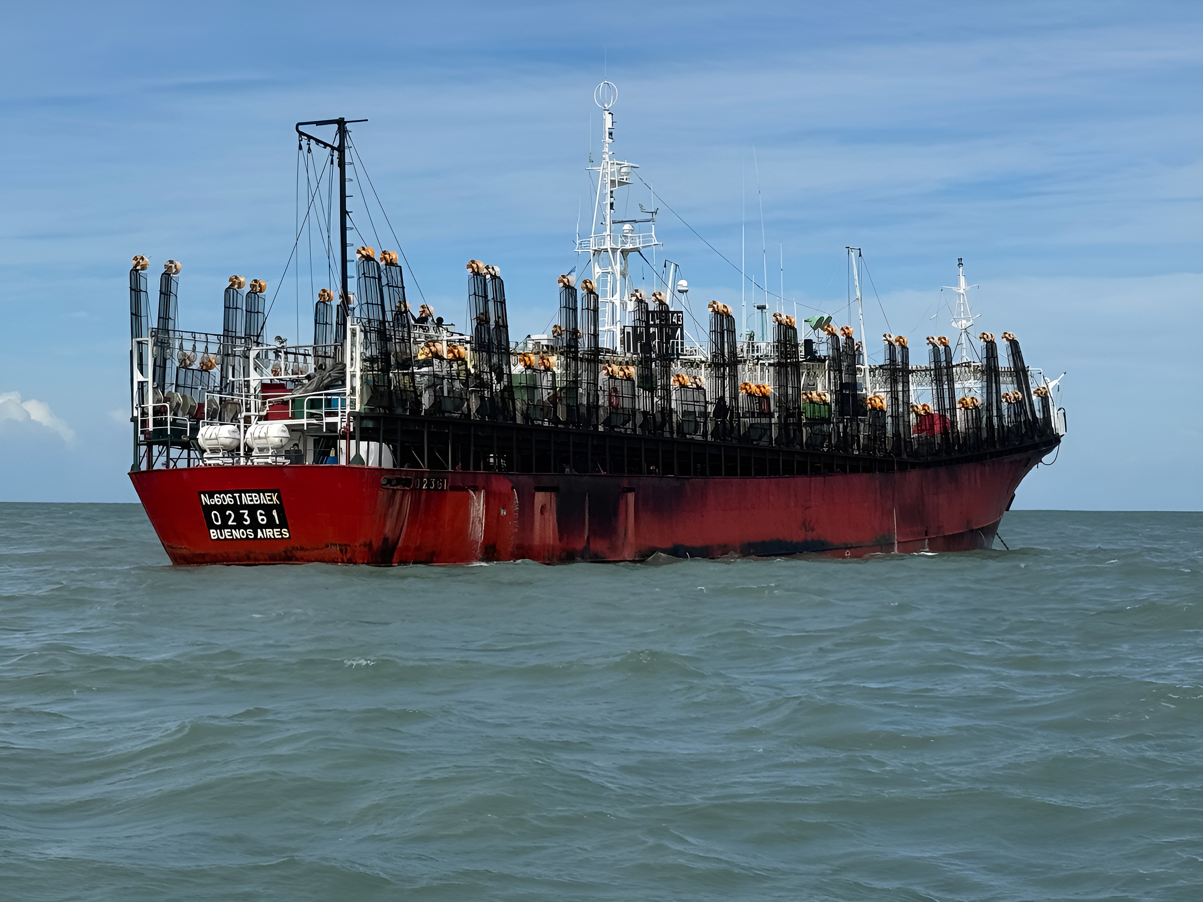 CFP rechaza los permisos de pesca de calamar solicitados por el Grupo San Isidro