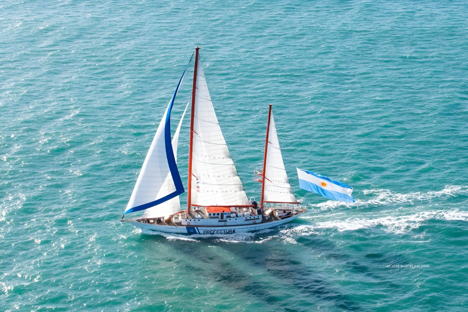 Nueva campaña cientÃfica del motovelero Dr. Bernardo Houssay para estudiar microplásticos en el Mar Argentino
